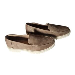 Journee Collection Women's Ericka Flat Loafers Size WD10 Tan Faux Vegan Leather